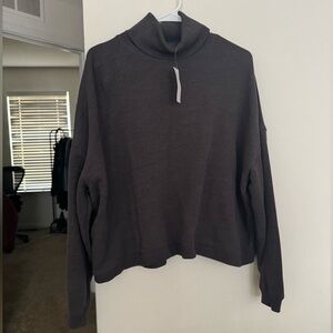 American Eagle light weight turtle neck sweater size SM